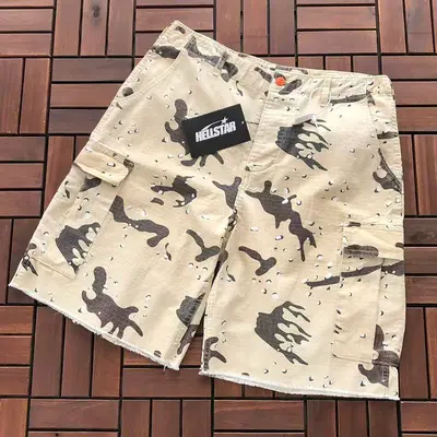 ￥ ~ 389 HELLSTAR SHORTS 55070254 (im 185CM 70KG iwear size M in the photo)