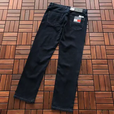 ¥~135 T🔥🔥🔥 H🔥🔥🔥R JEANS 55070409 (im 185CM 70KG iwear size 34 in the photo)