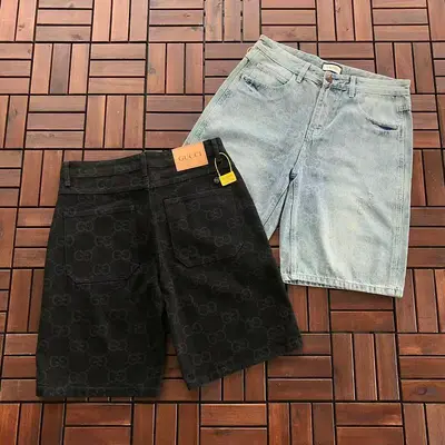 ¥ ~ 185 G🔥C🔥I SHORTS JEANS 55070417 (im 185CM 70KG iwear size L in the photo)