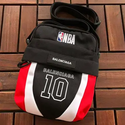 ￥~246 B🔥L🔥🔥🔥IA🔥A & NBA BAG 66070608（长15CM*宽20CM*高7CM）