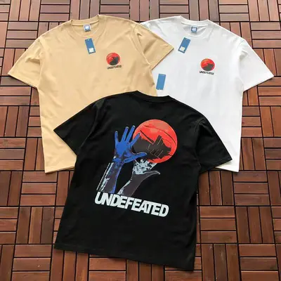 ￥~85 UNDEFEATED T-SHIRT 55070627 (im 185CM 80KG iwear size L in the photo)