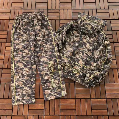 TOP￥~226 PANTS￥~179 SYNA JACKET TROUSERS 77070861 (im 185CM 70KG iwear size M in the photo)