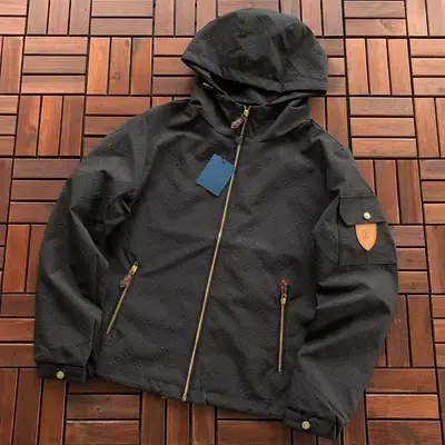 ￥ ~ 359 L🔥JACKET 55070962 (im 185CM 70KG iwear size M in the photo)