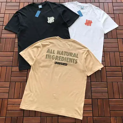 ￥~85 UNDEFEATED T-SHIRT 55071017 (im 185CM 70KG iwear size L in the photo)