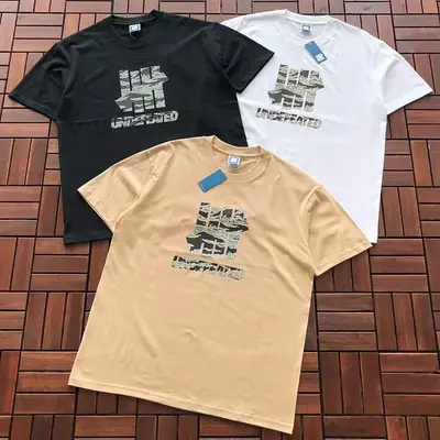 ￥ ~ 85 UNDEFEATED T-SHIRT 55071029 (im 185CM 70KG iwear size L in the photo)