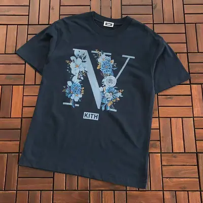 ¥~95 K🔥T🔥T-SHIRT 77071037 (im 185CM 70KG iwear size S in the photo)