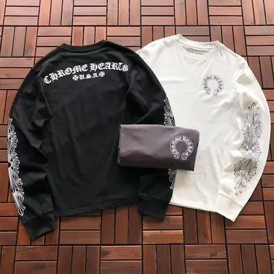 ￥~95 CH🔥OM🔥 HE🔥RTS LONG-SLEEVE 33111923 (im 180CM 68KG iwear size S in the photo)