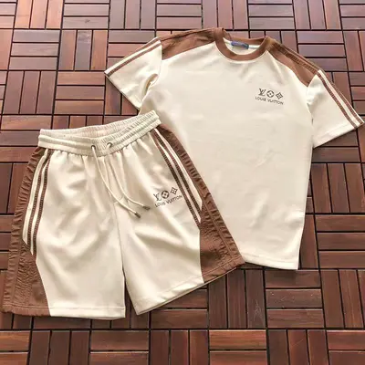 ￥379 L🔥T-SHIRT SHORTS 88071304 (im 180CM 68KG iwear size L in the photo)