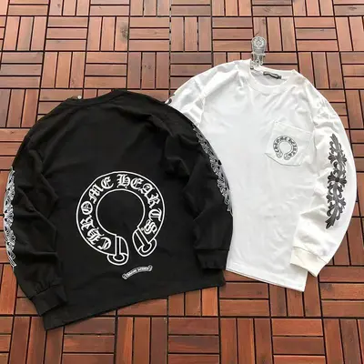 ¥~109 CH🔥OM🔥 HE🔥RTS LONG-SLEEVE 77071415 (im 185CM 70KG iwear size M in the photo)