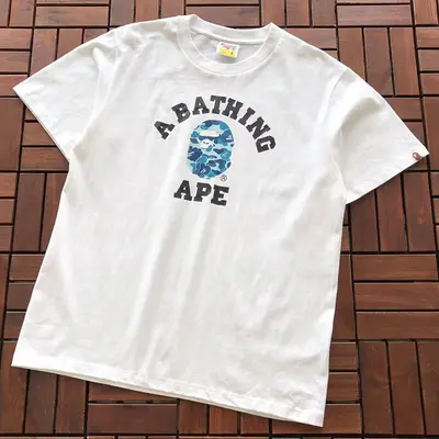 ¥~75 BAPE T-SHIRT 66071410 (im 185CM 70KG iwear size M in the photo)