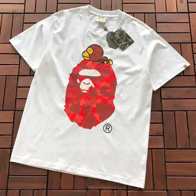 ¥~75 BAPE T-SHIRT 66071409 (im 185CM 70KG iwear size M in the photo)