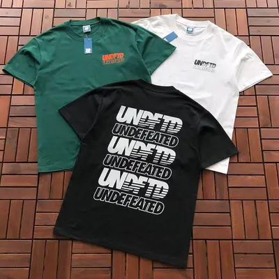 ¥~85 UNDEFEATED T-SHIRT 55071619 (im 185CM 70KG iwear size M in the photo)