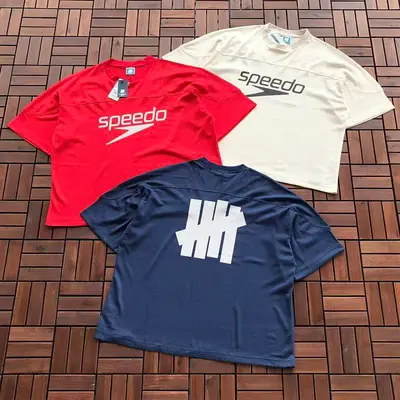 ¥99 UNDEFEATED & SPEEDO T-SHIRT 88072123 (im 185CM 80KG iwear size M in the photo)