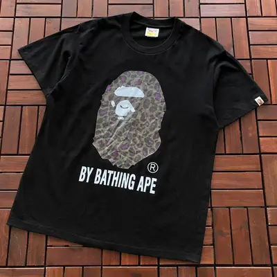 ￥~75 BAPE T-SHIRT 66072227 (im 185CM 70KG iwear size M in the photo)