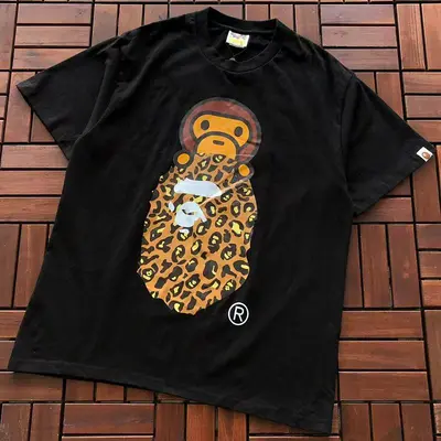 ¥~75 BAPE T-SHIRT 66072207 (im 185CM 70KG iwear size M in the photo)
