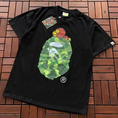 ¥~75 BAPE T-SHIRT 66072203 (im 185CM 70KG iwear size M in the photo)