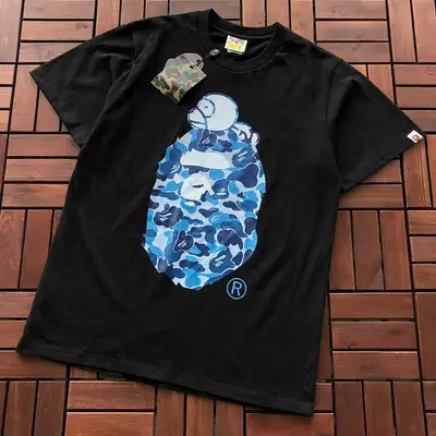 ¥~75 BAPE T-SHIRT 66072201 (im 185CM 70KG iwear size M in the photo)