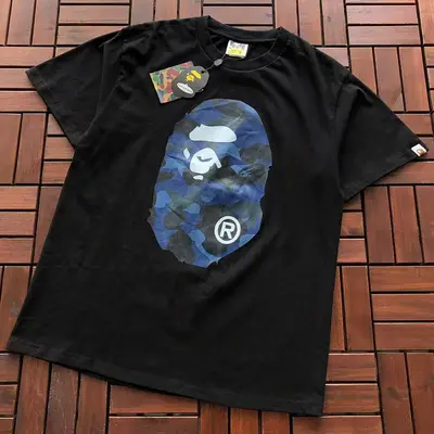 ¥~75 BAPE T-SHIRT 66072233 (im 185CM 70KG iwear size M in the photo)