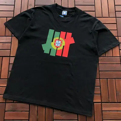 ￥ ~ 85 UNDEFEATED T-SHIRT 55072818 (im 185CM 70KG iwear size L in the photo)