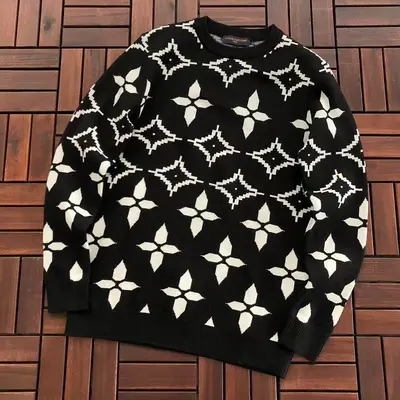 ￥ ~ 199 L🔥SWEATER 55072952 (im 185CM 70KG iwear size L in the photo)