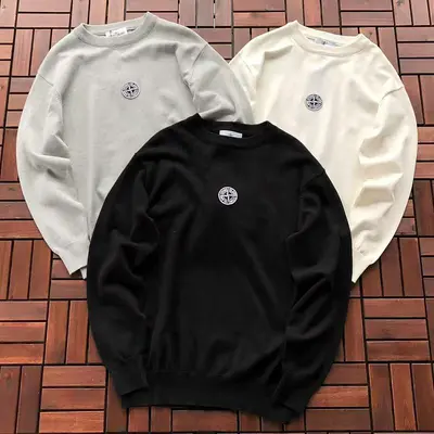 ￥~179 ST🔥🔥E SWEATER 11100525 (im 180CM 68KG iwear size M in the photo)