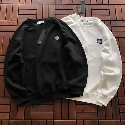 ￥~175 ST🔥🔥E SWEATER 22101712 (im 180CM 68KG iwear size L in the photo)