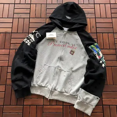 ¥ ~ 236 FASHION HOODIE 55073078 (im 185CM 70KG iwear size 3 in the photo)