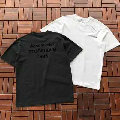 ¥ ~ 119 ACNE STUDIOS T-SHIRT 55073107 (im 185CM 70KG iwear size M in the photo)
