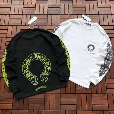 ¥~185 CH🔥OM🔥 HE🔥RTS LONG-SLEEVE 66080255 (im 185CM 70KG iwear size M in the photo)