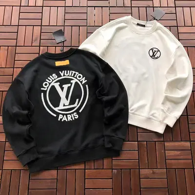 ￥ ~ 179 L🔥SWEATER 55080312 (im 185CM 80KG iwear size M in the photo)