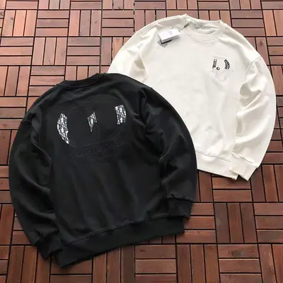 ￥ ~ 179 D🔥O🔥 SWEATER 55080306 (im 185CM 80KG iwear size M in the photo)
