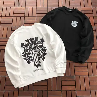 ￥~219 CH🔥OM🔥 HE🔥RTS SWEATER 66080435 (im 185CM 70KG iwear size L in the photo)