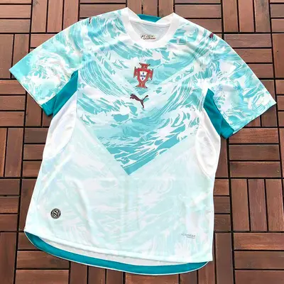 ￥ ~ 66 FOOTBALL T-SHIRT 55080615 (im 185CM 80KG iwear size XL in the photo)