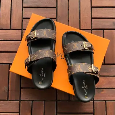 ¥ 129 L🔥SLIPPERS 88061070