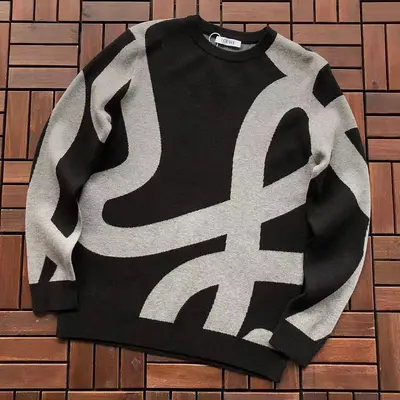 ￥~165 L🔥E🔥🔥SWEATER 77081421 (im 185CM 80KG iwear size L in the photo)