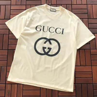 ￥ ~ 119 G🔥C🔥I T-SHIRT 55081493 (im 185CM 70KG iwear size M in the photo)