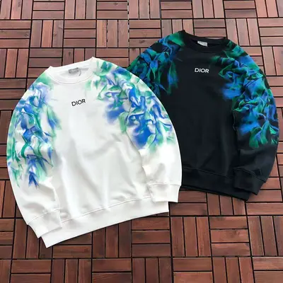 ￥~195 D🔥O🔥SWEATER 66081653 (im 185CM 80KG iwear size M in the photo)