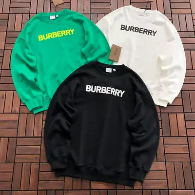 ￥~195 B🔥RB🔥RRY SWEATER 66081651 (im 185CM 80KG iwear size M in the photo)