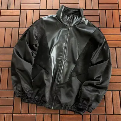 ￥~298 L🔥JACKET 77081726 (im 185CM 70KG iwear size M in the photo)