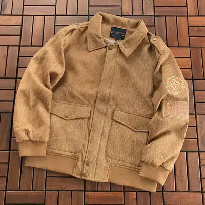 ￥~298 L🔥JACKET 77081724 (im 185CM 70KG iwear size M in the photo)