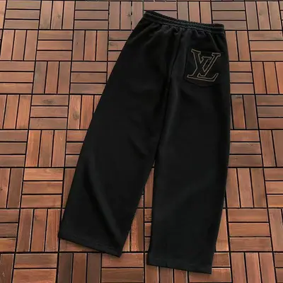 ￥~175 L🔥TROUSERS 55081820 (im 180CM 68KG iwear size S in the photo)