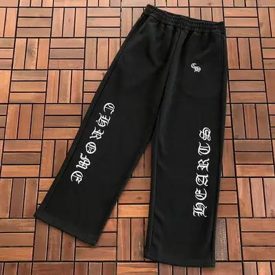 ￥~175 CH🔥OM🔥 HE🔥RTS TROUSERS 55081813 (im 180CM 68KG iwear size S in the photo)