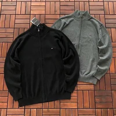￥~159 T 🔥🔥🔥 H🔥🔥🔥R SWEATER 66081841 (im 185CM 70KG iwear size L in the photo)
