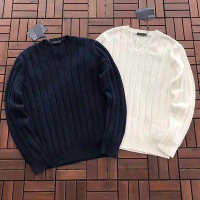 ￥~278 P🔥A🔥A SWEATER 55081803 (im 180CM 68KG iwear size M in the photo)