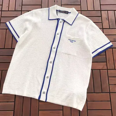 ￥~268 L🔥T-SHIRT SHIRT SWEATER 77081829 (im 185CM 70KG iwear size M in the photo)