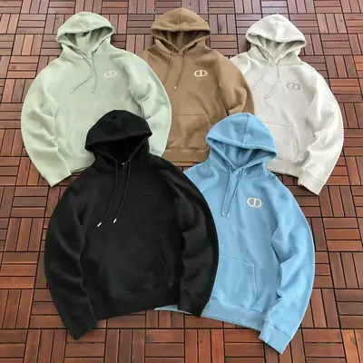 ￥~256 D🔥O🔥HOODIE FLEECE 66081937 (im 185CM 70KG iwear size M in the photo)