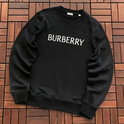 ¥~159 B🔥RB🔥RRY SWEATER 66082012 (im 180CM 68KG iwear size M in the photo)