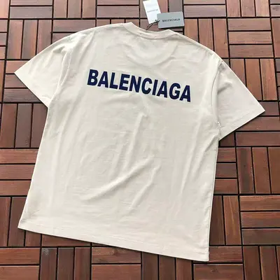 ￥86 B🔥L🔥🔥🔥IA🔥A T-SHIRT 88082316 (im 185CM 80KG iwear size M in the photo)