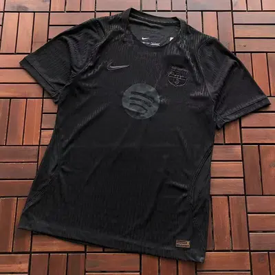 ¥ ~ 85 FOOTBALL T-SHIRT 55082416 (im 185CM 70KG iwear size L in the photo)