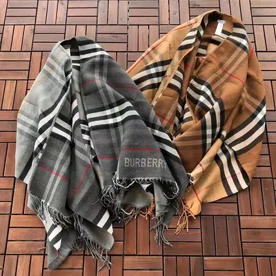 ¥~125 B🔥RB🔥RRY SCARF 55082521(长150CM*宽133CM)